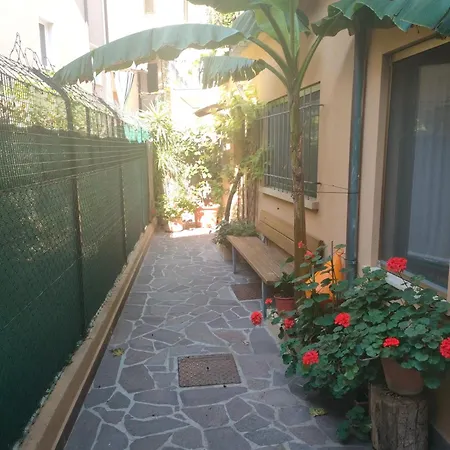 Ampio Monolocale Nel Cuore Di Pesaro